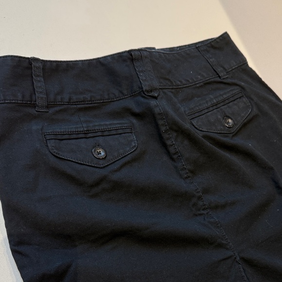 Old Navy Black Stretch Cotton Low Waist Mini Skirt, Size 8 - Picture 4 of 9